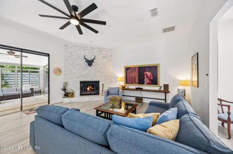 330 Garden Lane, Atlantic Beach FL - photo 9 of 83
