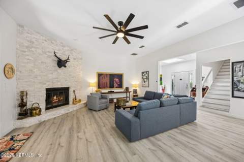 330 Garden Lane, Atlantic Beach FL - photo 10 of 83