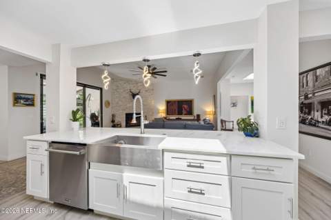 330 Garden Lane, Atlantic Beach FL - photo 17 of 83