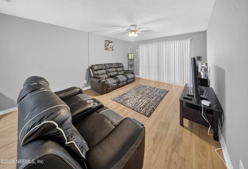 2 bedroom Condominium at 7346 El Barco Road #4, Southbrook Condo, Jacksonville — photo 2