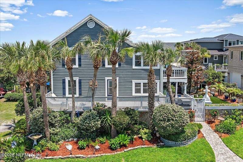 8 bedroom Single Family Residence at 106 Bay Street, Neptune Beach, Neptune Beach — photo 5