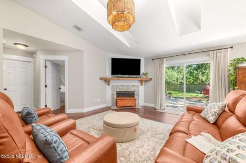 3569 Hampton Glen Place, Jacksonville FL - photo 10 of 34