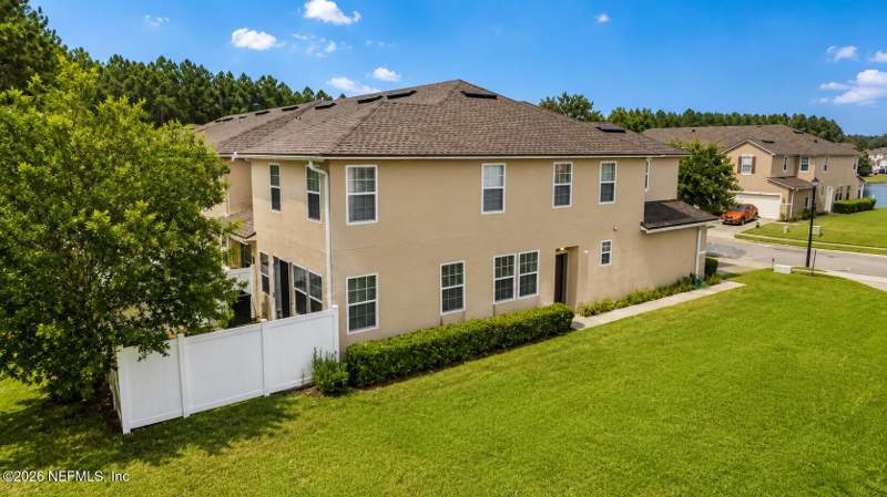 3 bedroom Townhouse at 5988 Bartram Village Drive, Villages Of Bartram Springs, Jacksonville — photo 4