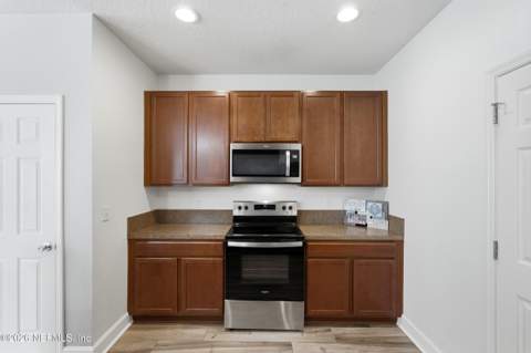 5988 Bartram Village Drive, Jacksonville FL - photo 14 of 62