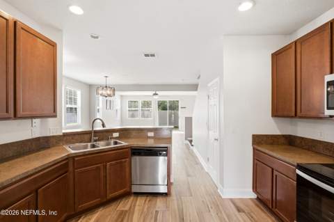 5988 Bartram Village Drive, Jacksonville FL - photo 16 of 62
