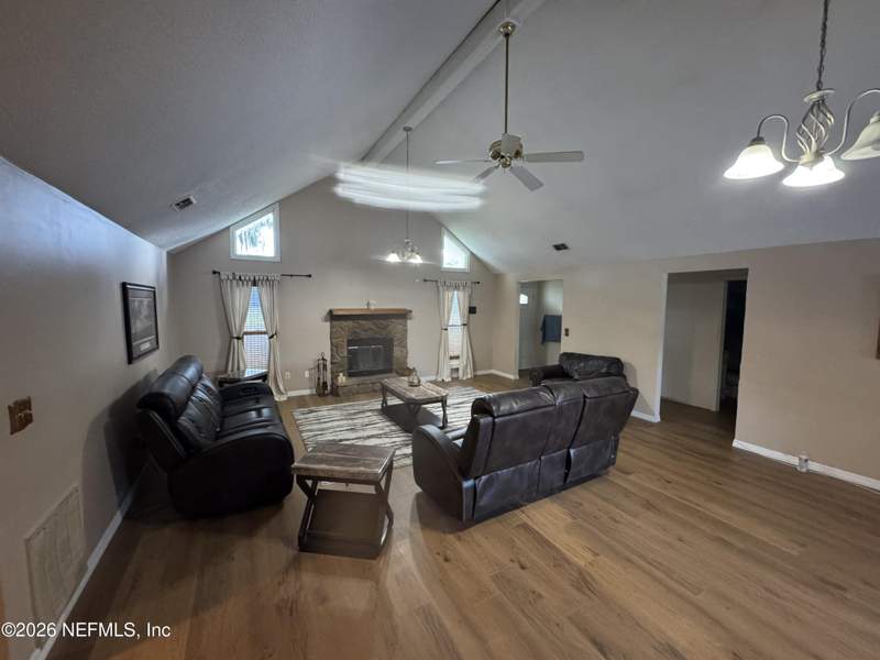 5 bedroom Single Family Residence at 2877 Gatling Boulevard, Tanglewood Village, Orange Park — photo 2