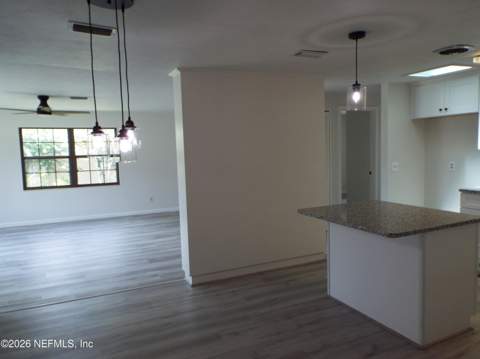 1019 Hillock Drive, Jacksonville FL - photo 16 of 52