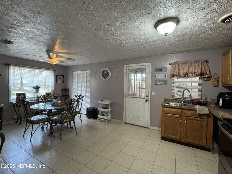 3 bedroom Single Family Residence at 4434 Harbor View Drive, Harbor View, Jacksonville — photo 5