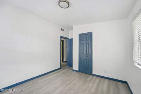 6740 Yvonne Lane, Jacksonville FL - photo 23 of 40