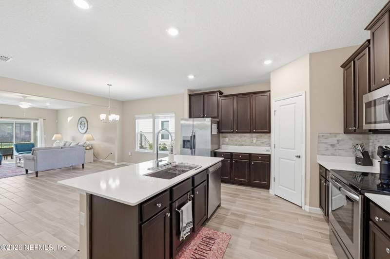 3 bedroom Single Family Residence at 2894 Crossfield Drive, Granary Park Phase 1, Green Cove Springs — photo 3