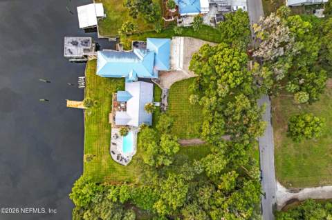 703 Front Street, Welaka FL - photo 9 of 78