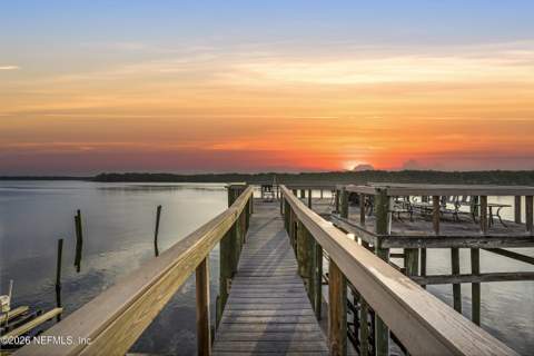 703 Front Street, Welaka FL - photo 10 of 78
