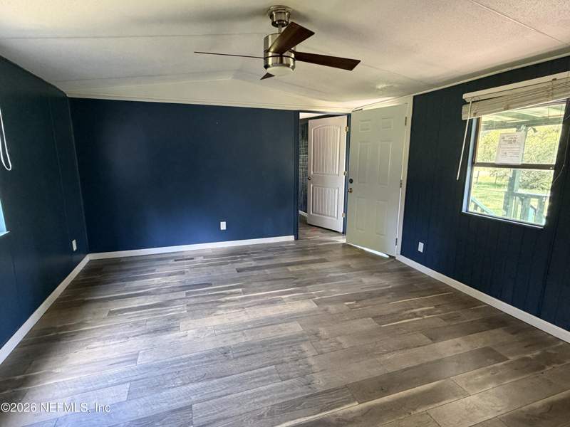 2 bedroom Mobile Home at 805 Jonathan Road, Jacksonville, Jacksonville — photo 3