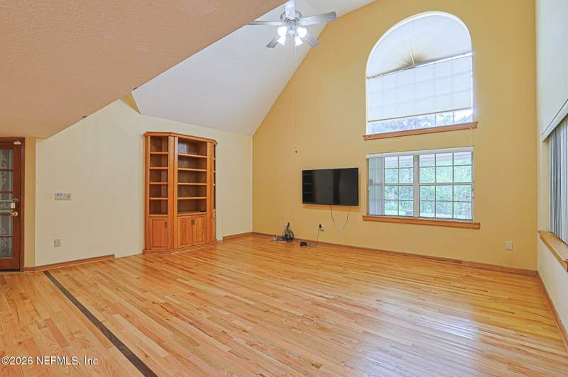 3 bedroom Single Family Residence at 2235 Strawberry Creek Lane, Middleburg, Middleburg — photo 5