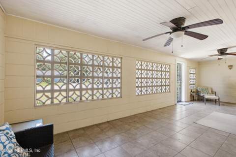 8159 Ladoga Avenue, Jacksonville FL - photo 15 of 50