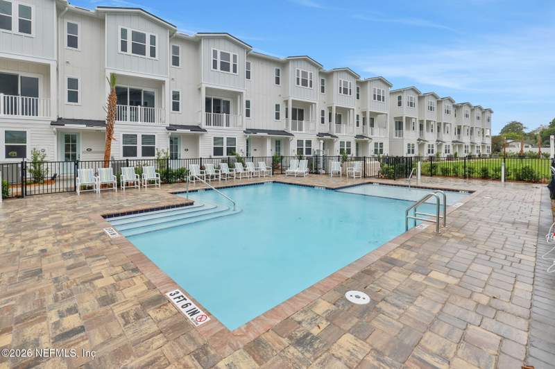4 bedroom Townhouse at 22 N Beach Way, North Beach, Jacksonville Beach — photo 2