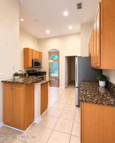 10441 Creston Glen Circle, Jacksonville FL - photo 15 of 36
