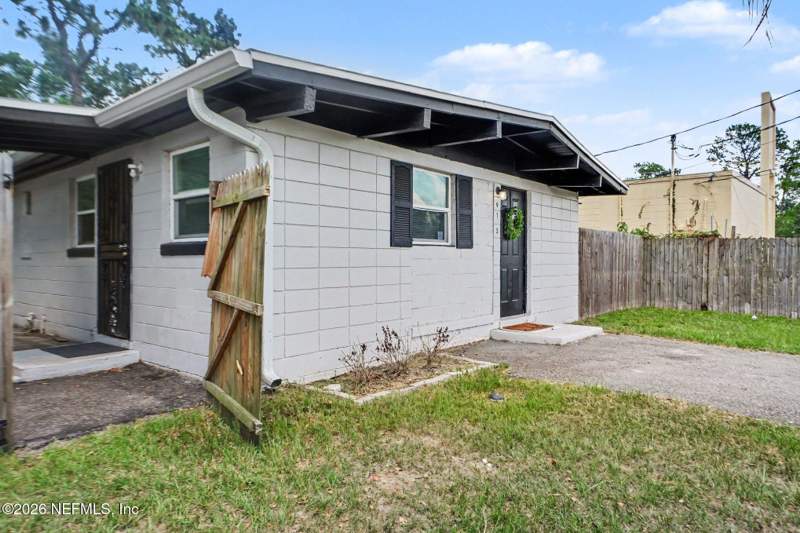 3 bedroom Single Family Residence at 913 Depaul Drive, East Highlands, Jacksonville — photo 3