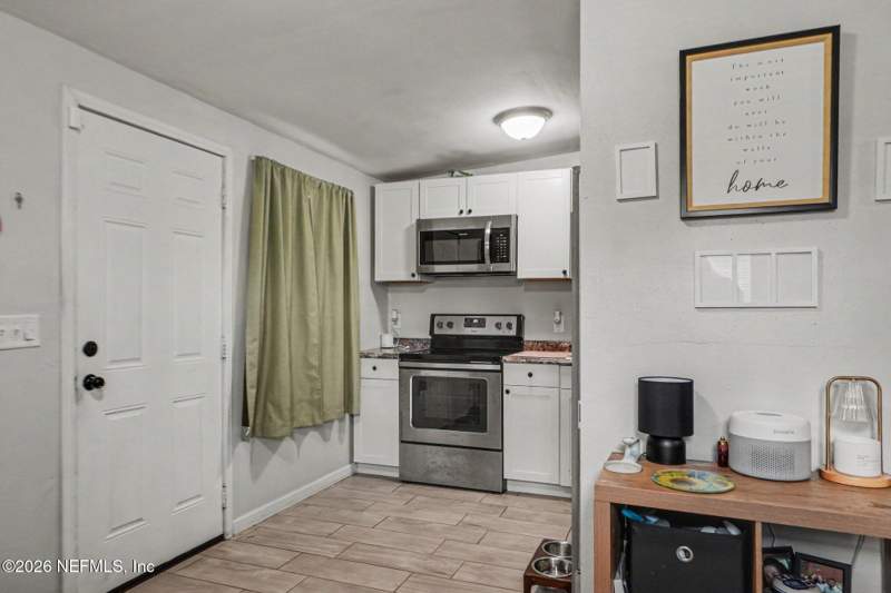 3 bedroom Single Family Residence at 913 Depaul Drive, East Highlands, Jacksonville — photo 5
