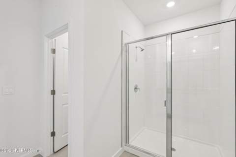 7329 Everett Forest Drive, Jacksonville FL - photo 7 of 18