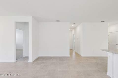 7329 Everett Forest Drive, Jacksonville FL - photo 11 of 18