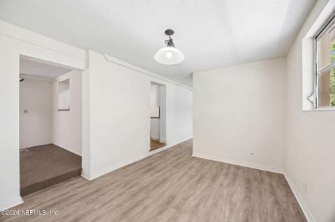 5266 Camille Avenue, Jacksonville FL - photo 15 of 34