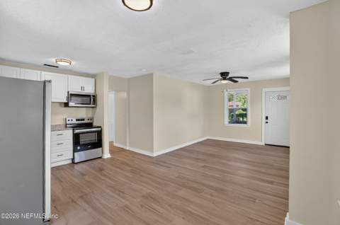 7611 Tarleton Road, Jacksonville FL - photo 7 of 24