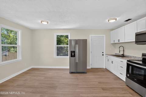 7611 Tarleton Road, Jacksonville FL - photo 9 of 24