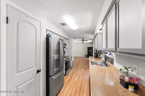 4551 Antelope Street, Middleburg FL - photo 10 of 40