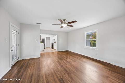 2436 Ormsby Circle, Jacksonville FL - photo 17 of 33