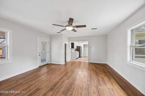 2436 Ormsby Circle, Jacksonville FL - photo 18 of 33