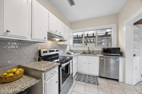 3563 Herschel Street, Jacksonville FL - photo 16 of 58