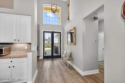 14550 Marsh Breeze Court, Jacksonville FL - photo 7 of 48