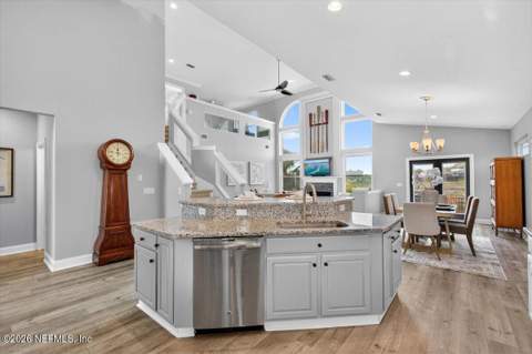 14550 Marsh Breeze Court, Jacksonville FL - photo 18 of 48