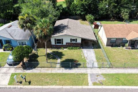 5926 Longchamp Drive, Jacksonville FL - photo 23 of 24