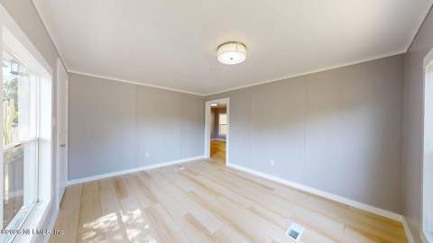5926 Longchamp Drive, Jacksonville FL - photo 7 of 24