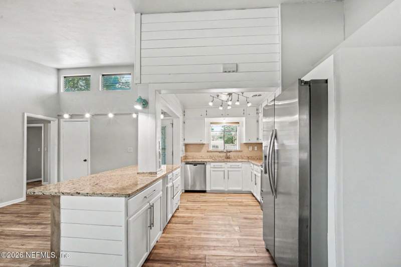 3 bedroom Single Family Residence at 7139 Hallock Street, Tidewater Acres, Jacksonville — photo 2