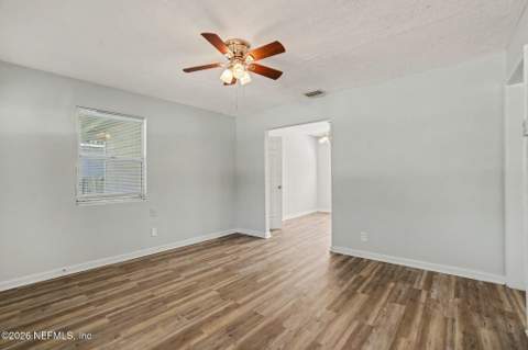 5811 Norde Drive, Jacksonville FL - photo 8 of 17