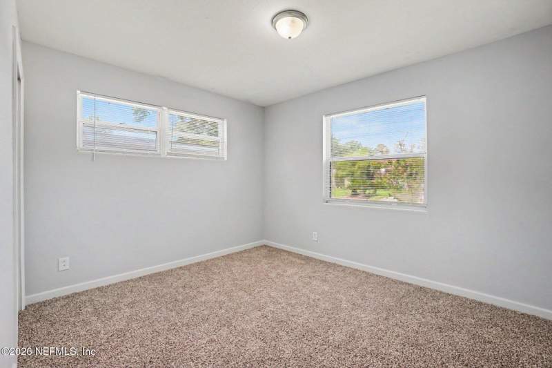 3 bedroom Single Family Residence at 5811 Norde Drive, Oak Hill, Jacksonville — photo 2