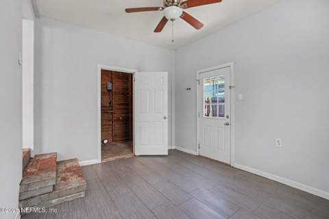 5811 Norde Drive, Jacksonville FL - photo 14 of 17