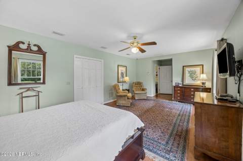 4388 Yacht Club Road, Jacksonville FL - photo 20 of 40