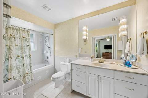 4388 Yacht Club Road, Jacksonville FL - photo 21 of 40