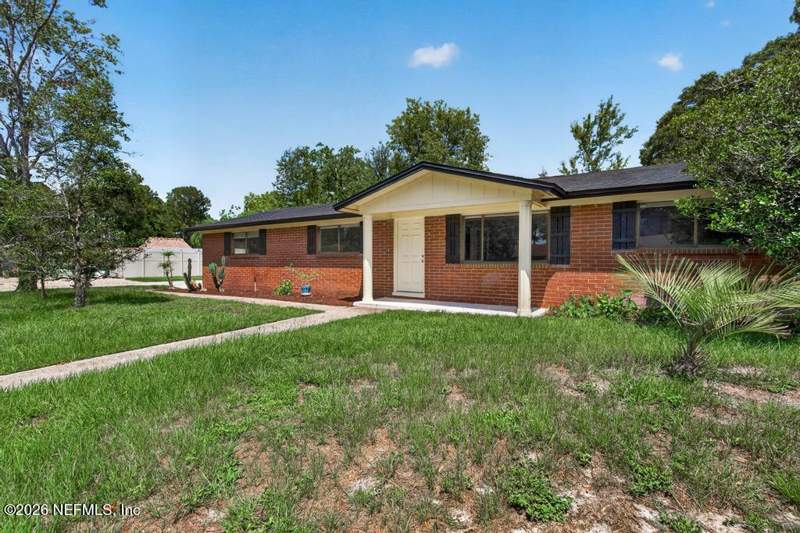 3 bedroom Single Family Residence at 9925 Timberlake Drive, Metes & Bounds, Jacksonville — photo 4
