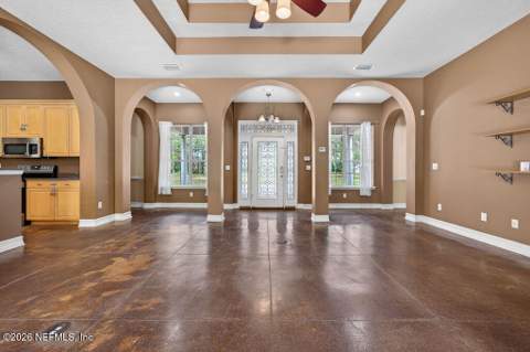 241 Pioneer Trail, Palatka FL - photo 6 of 85