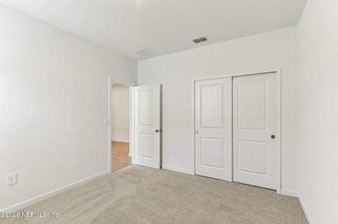 7333 Everett Forest Drive, Jacksonville FL - photo 14 of 27