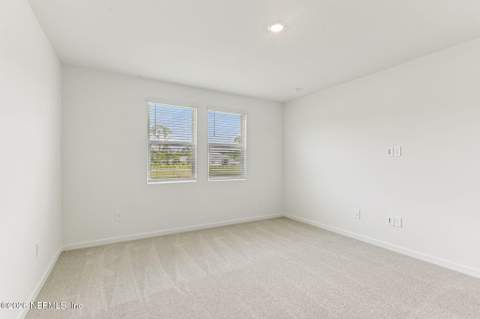 7333 Everett Forest Drive, Jacksonville FL - photo 19 of 27