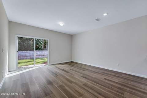 704 Holly Lakes Drive, Orange Park FL - photo 9 of 20