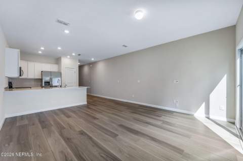 704 Holly Lakes Drive, Orange Park FL - photo 10 of 20