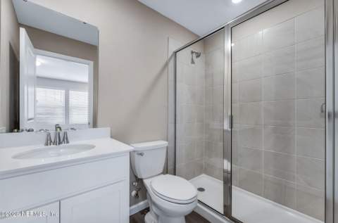 704 Holly Lakes Drive, Orange Park FL - photo 12 of 20