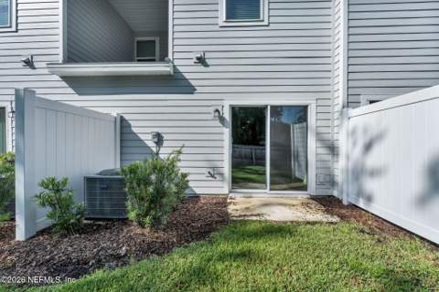 704 Holly Lakes Drive, Orange Park FL - photo 18 of 20